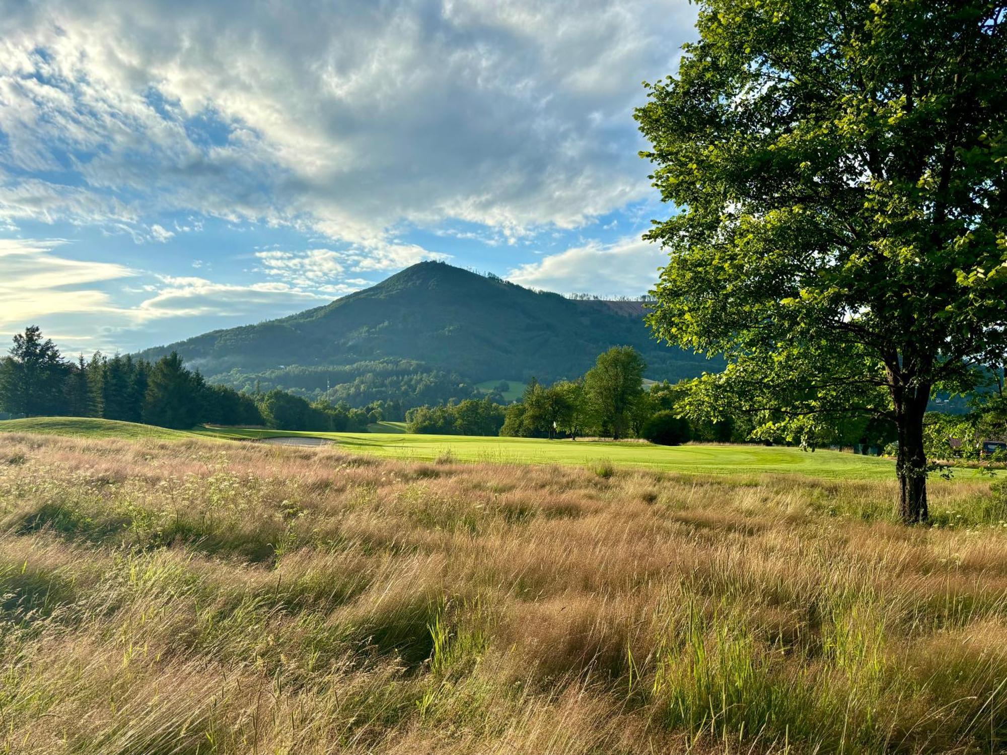 Teehouse Golf Apartment Čeladná Eksteriør billede